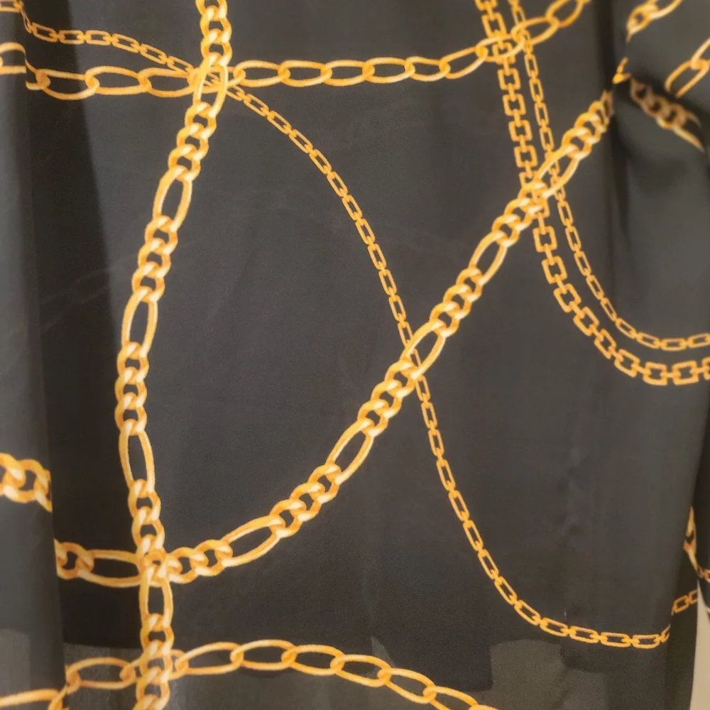 Beautiful blouse - Picture 2 of 5